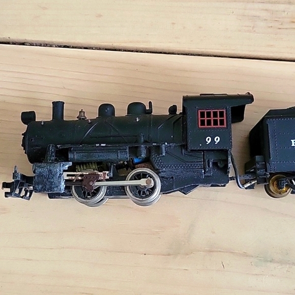 Vintage HO Scale Pennsylvania Steam Switcher and Coal Tendor - Picture 3 of 11